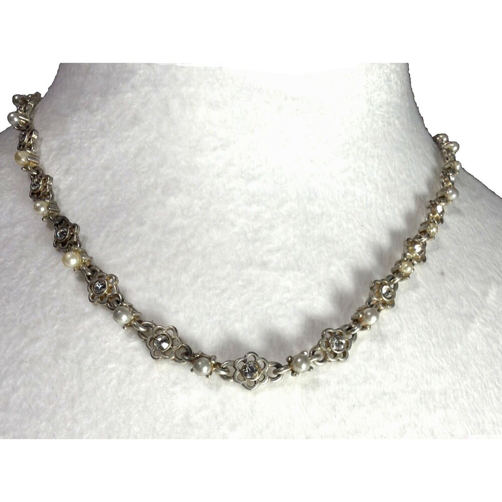 Vintage Avon NR Signed Silvertone Beaded Station Chain Necklace 17"